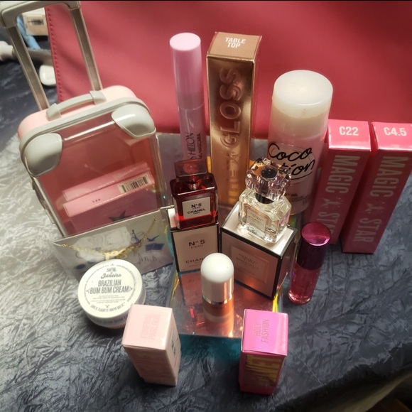 Breast Cancer Fund Raiser Raffle for @bellabugs41 - Picture 9 of 16